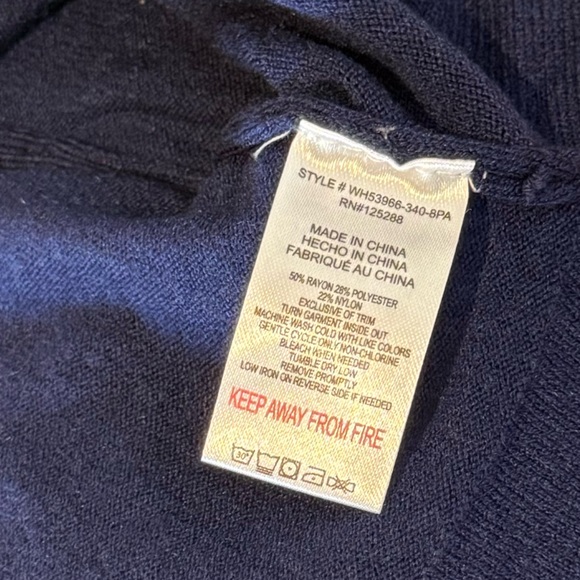 Life Is Good Navy Sweater with “Be My Valentine” Dog Graphic - Picture 6 of 6